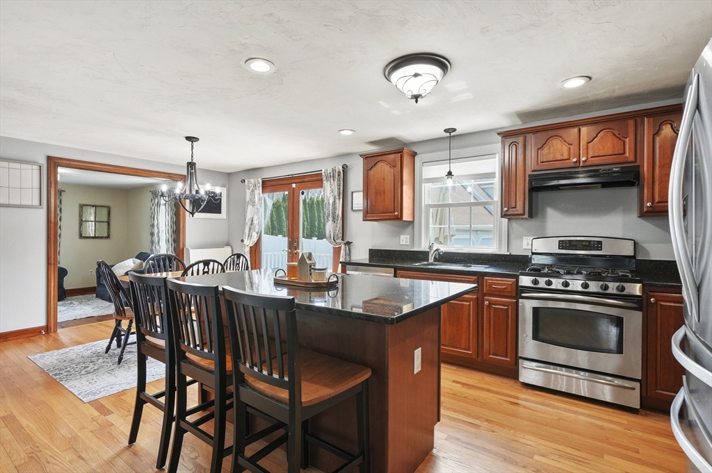 10 Matteo Street Worcester, MA 01606 - Photo 6 of 37 Gallery Image 6