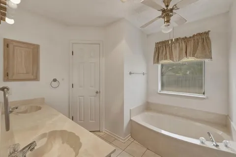 $269,900 | 500 Bluebonnet Drive, Burleson, TX 76028