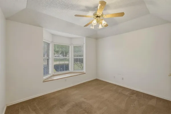 $269,900 | 500 Bluebonnet Drive, Burleson, TX 76028