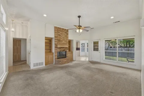 $269,900 | 500 Bluebonnet Drive, Burleson, TX 76028