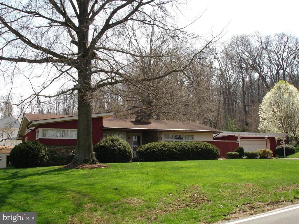 2578 Spring Valley Road Lancaster, PA 17601 - Photo 1 of 11 Gallery Image 1