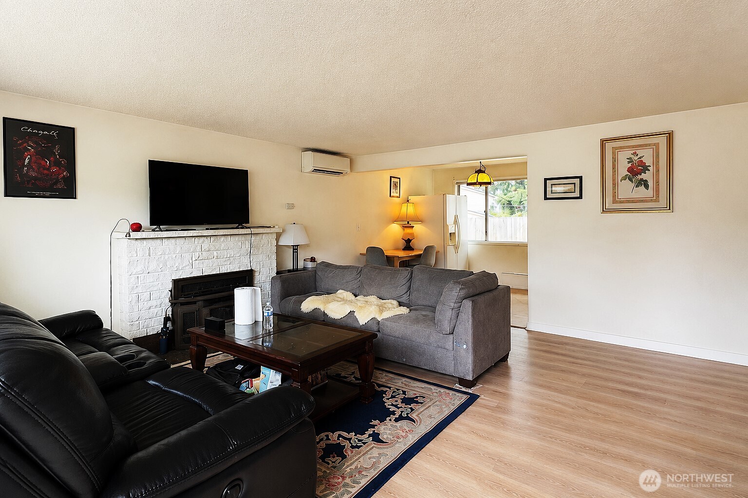 10246 Renton Avenue South Seattle, WA 98178 - Photo 4 of 14 Gallery Image 4