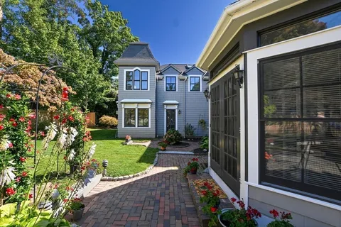 $1,395,000 | 49 Hawthorn Street, New Bedford, MA 02740