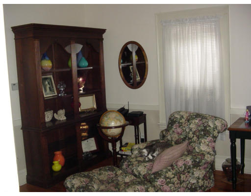 82 Marsden Street Springfield, MA 01109 - Photo 5 of 8