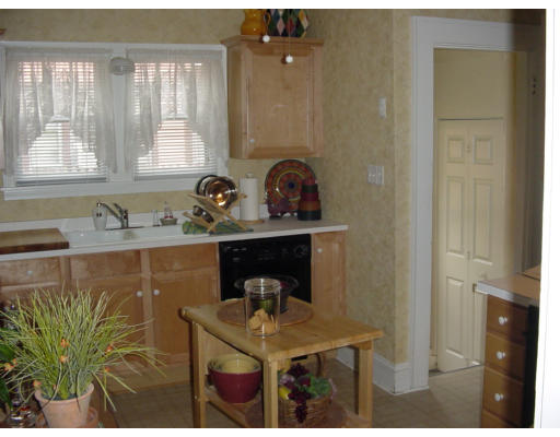 82 Marsden Street Springfield, MA 01109 - Photo 6 of 8