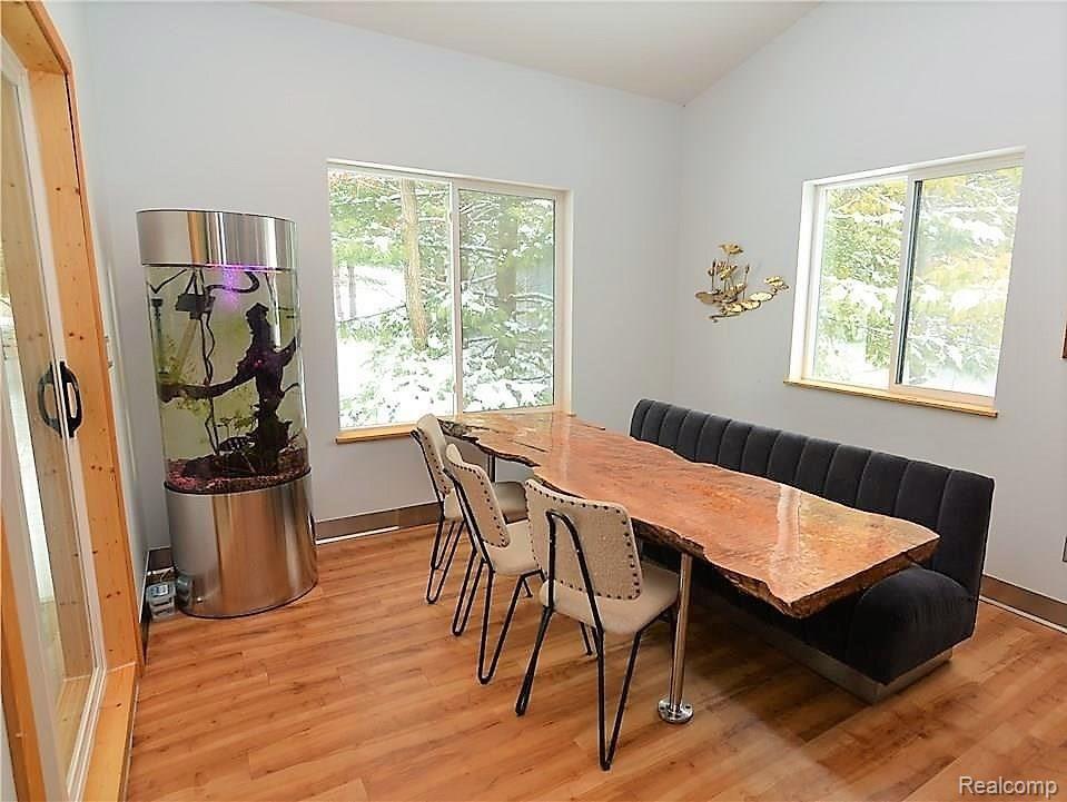 2248 South Long Lake Road Fenton, MI 48430 - Photo 7 of 22