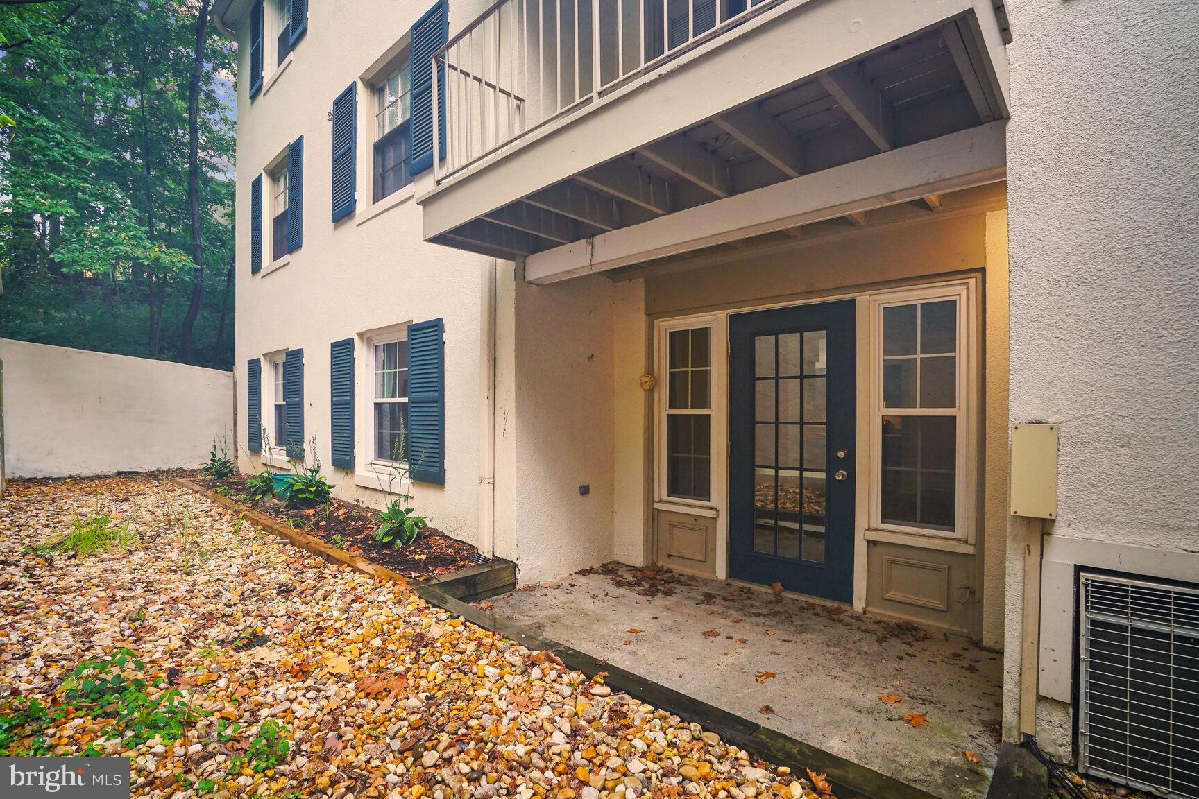5900 J Prince George Drive, Unit 337 Springfield, VA 22152 - Photo 13 of 16 Patio