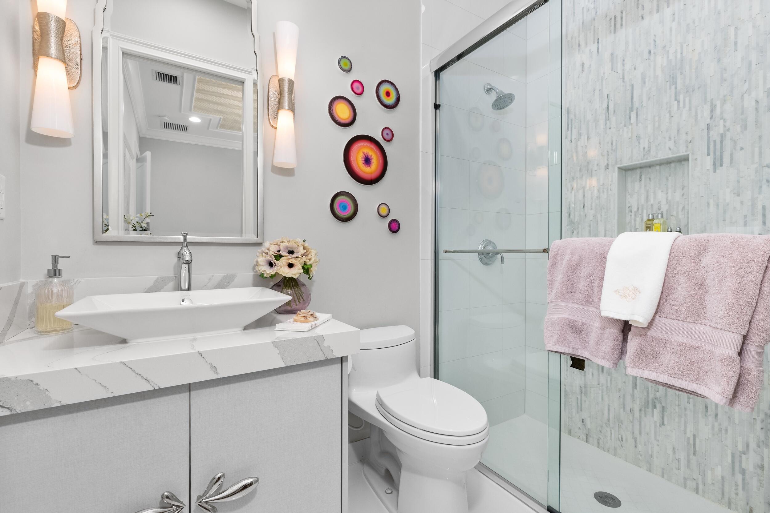 9282 Biaggio Road Boca Raton, FL 33496 - Photo 50 of 57 9282 Biaggio Guest Bath 1