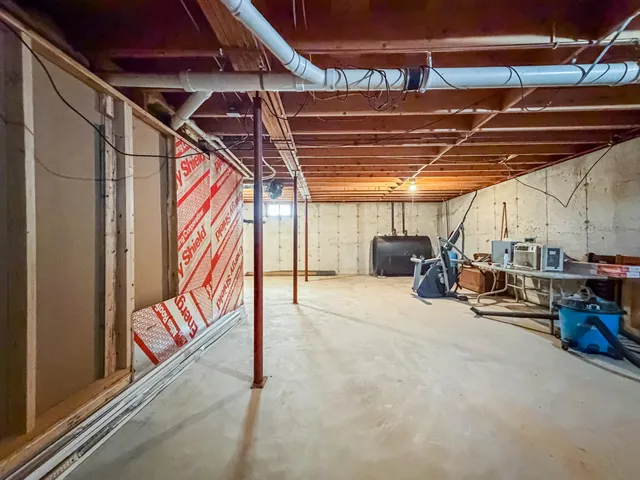 $349,900 | 1295 Van Buren Road, Caribou, ME 04736