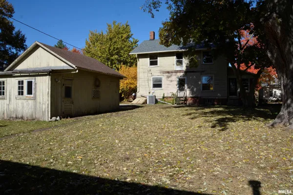 $21,000 | 821 East Washington Street, Macomb, IL 61455