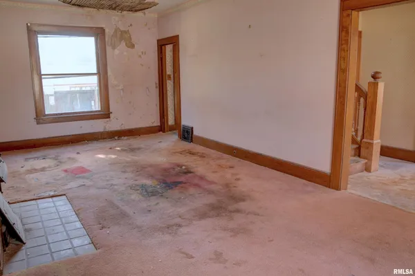 $21,000 | 821 East Washington Street, Macomb, IL 61455