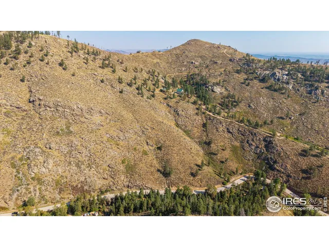 a black and white photo of a house