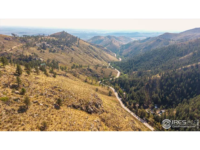 a black and white photo of a house