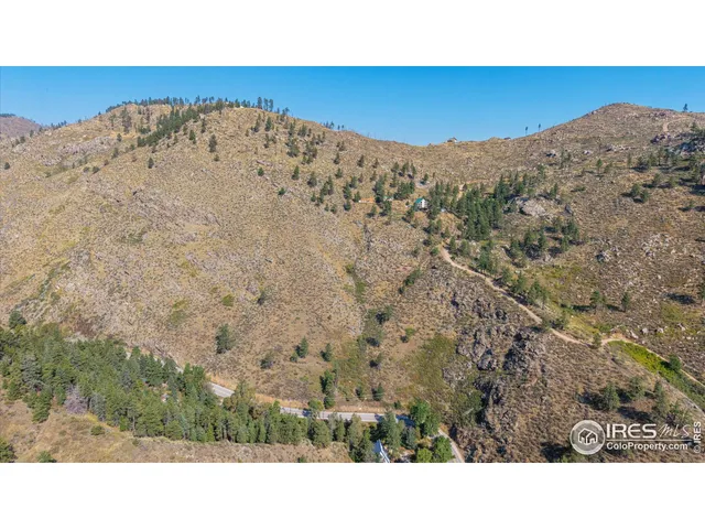 a black and white photo of a mountain