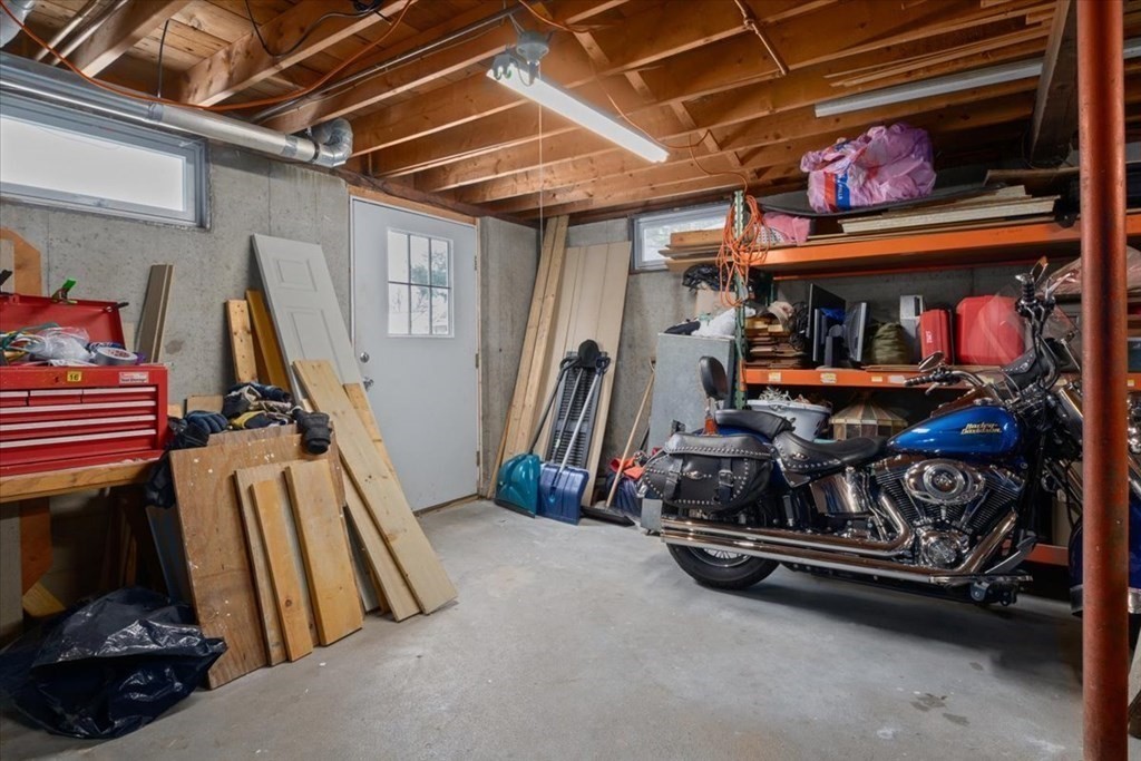 8 Sandra Road Peabody, MA 01960 - Photo 18 of 21 Gallery Image 18