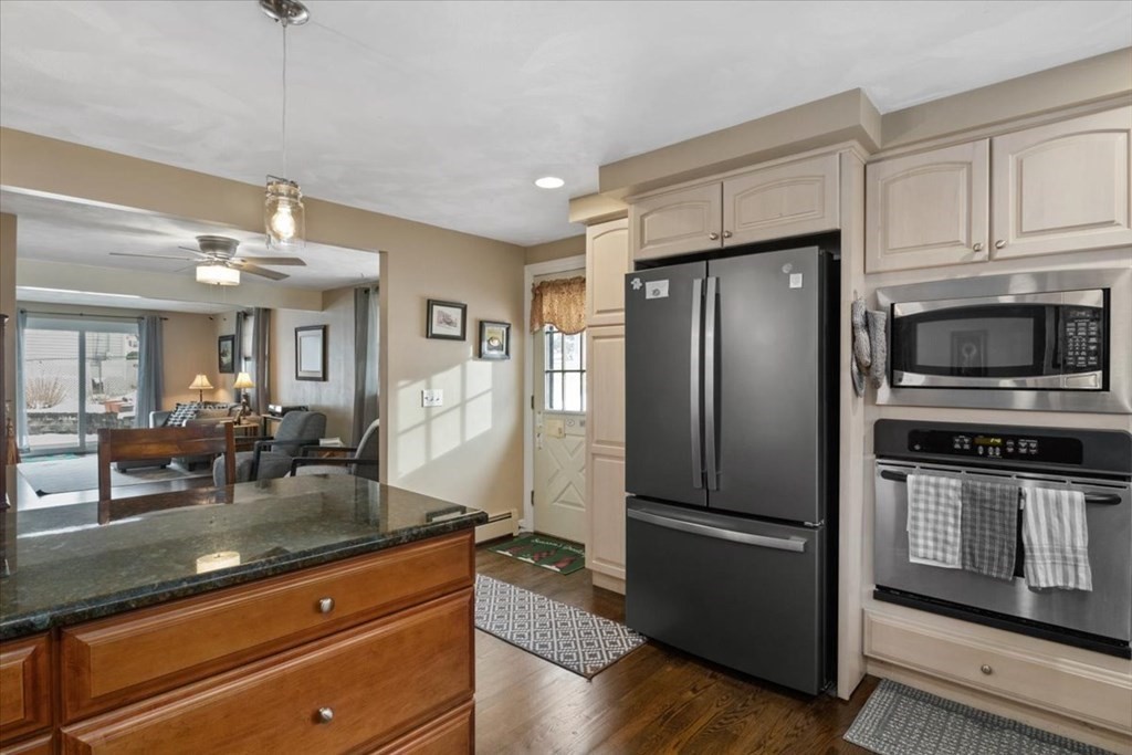 8 Sandra Road Peabody, MA 01960 - Photo 3 of 21 Gallery Image 3