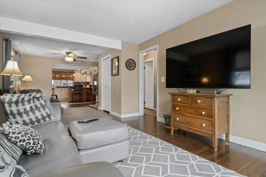 8 Sandra Road Peabody, MA 01960 - Photo 8 of 21 Gallery Image 8