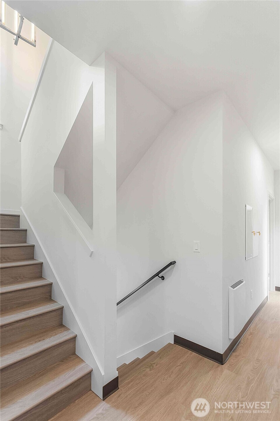 2613 3rd Avenue West Seattle, WA 98119 - Photo 5 of 26 a view of entryway