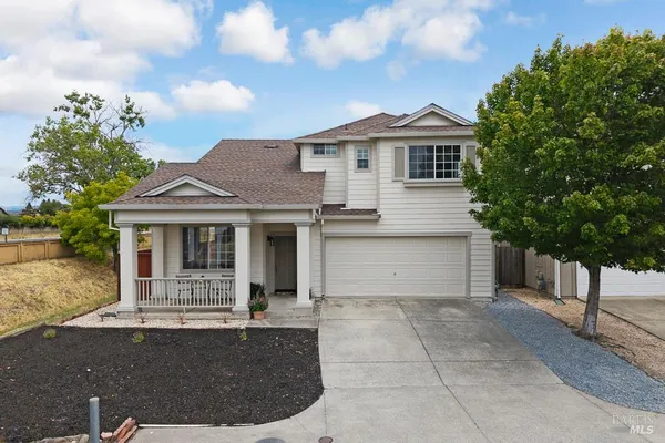 $689,000 | 3973 Louis Krohn Drive, Santa Rosa, CA 95407