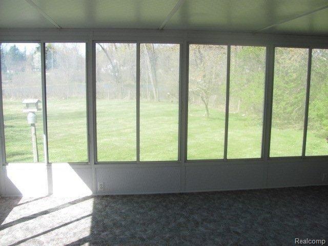 4728 South Lapeer Road Metamora, MI 48455 - Photo 13 of 15 262-169661 - Sun Room.jpg