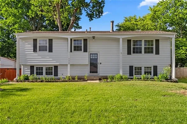 $210,000 | 11709 East 77th Terrace, Raytown, MO 64138