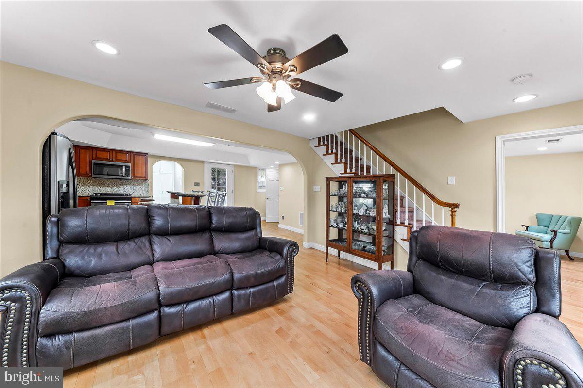 4110 Naamans Creek Road Upper Chichester, PA 19061 - Photo 11 of 39