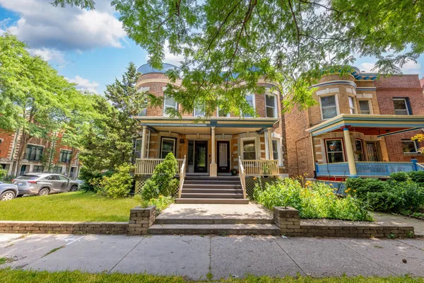 $1,100,000 | 5403 South Greenwood Avenue, Chicago, IL 60615