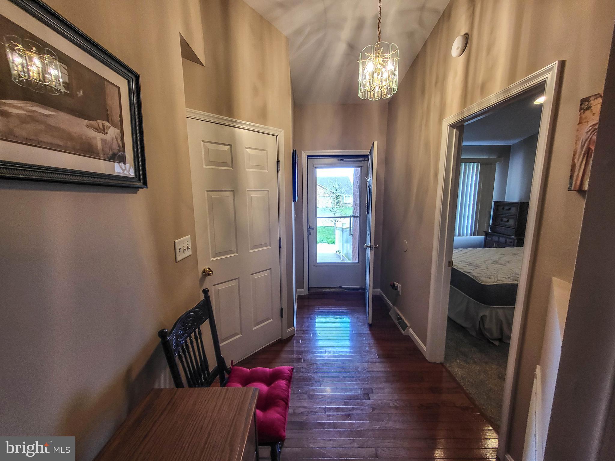 1261 Progress Road Chambersburg, PA 17201 - Photo 3 of 20 Foyer