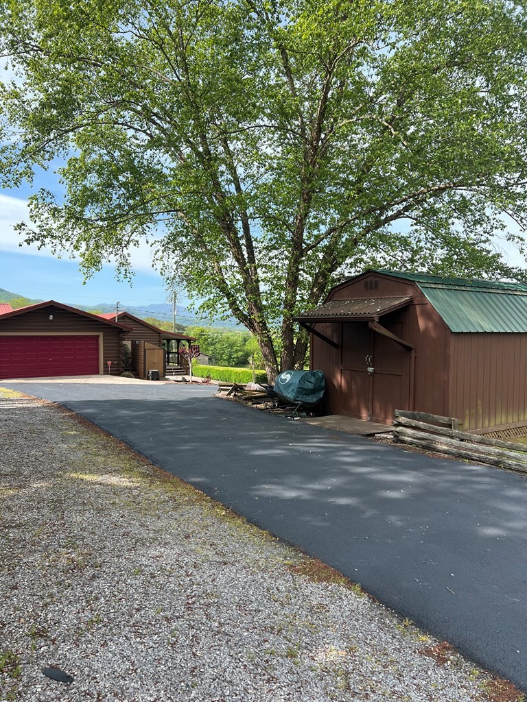 2007 Little Cove Road Sevierville, TN 37862 - Photo 14 of 44