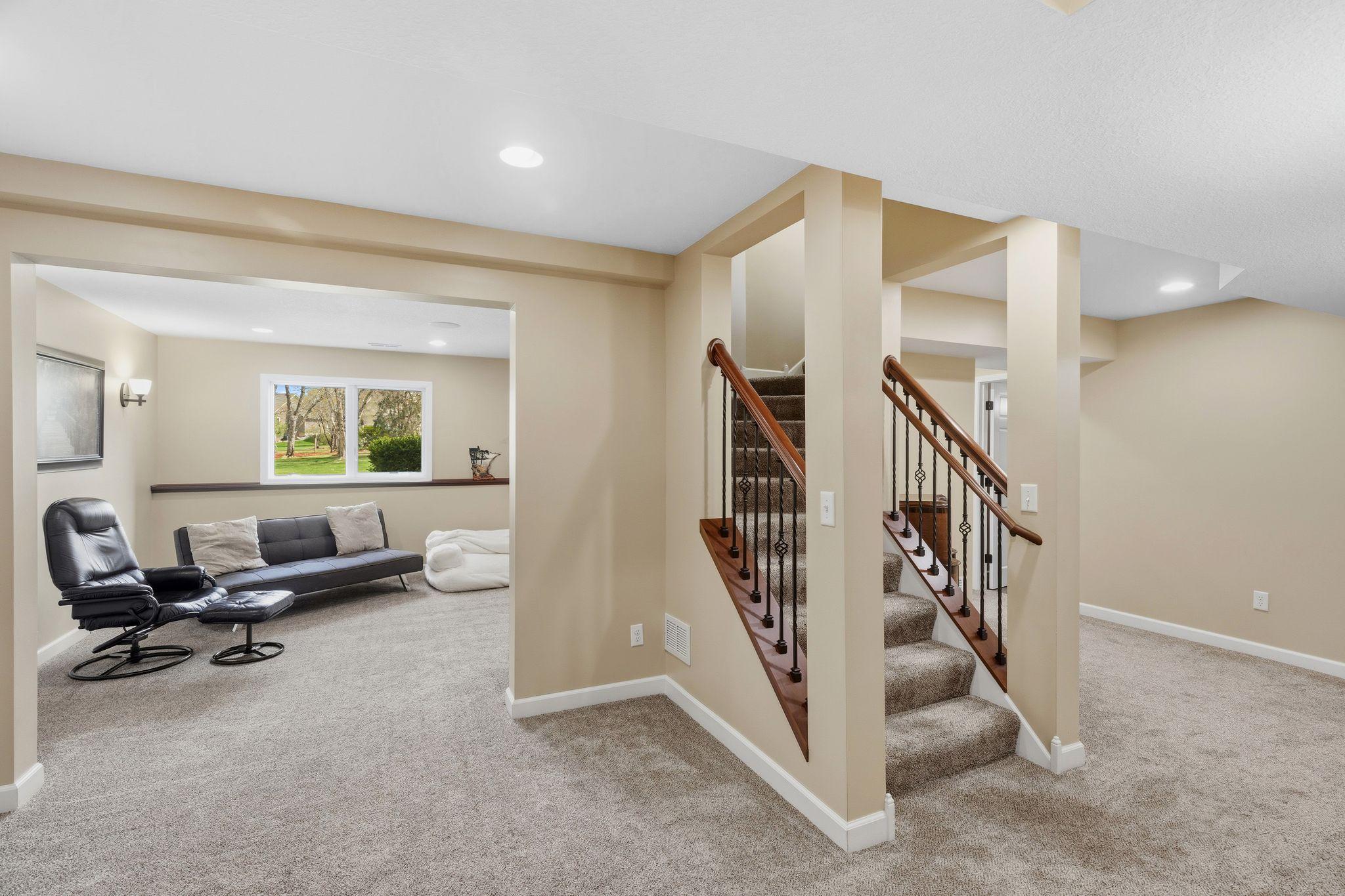10053 Raleigh Court Woodbury, MN 55129 - Photo 21 of 37
