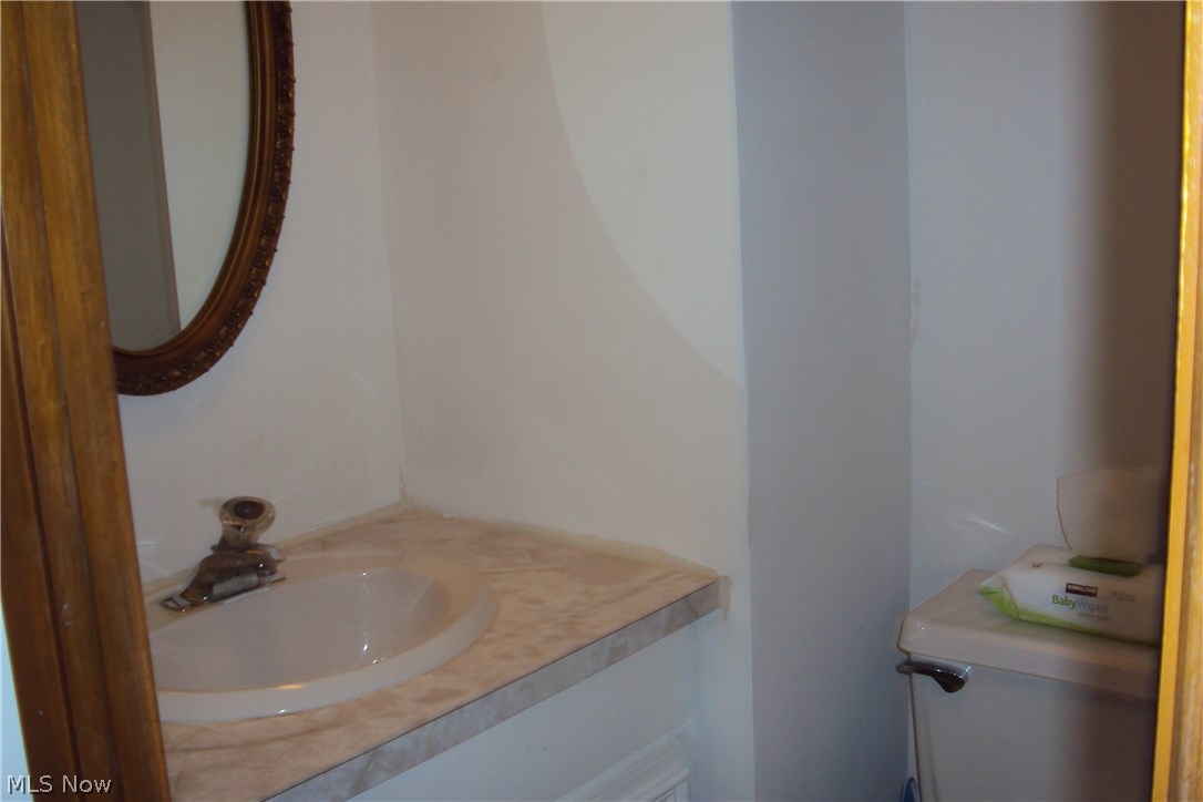 1364 Haverston Road Lyndhurst, OH 44124 - Photo 14 of 17 Gallery Image 14