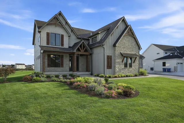 $1,100,000 | 10045 Switch Grass Lane, St. John, IN 46373