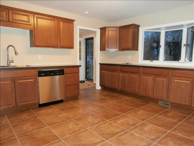 4420 St Anthony Road Temperance, MI 48182 - Photo 3 of 16 20398252-2.JPG