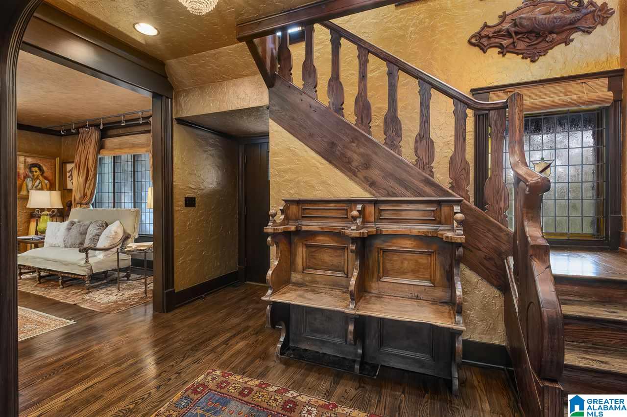 2740 Abingdon Road Birmingham, AL 35243 - Photo 5 of 50