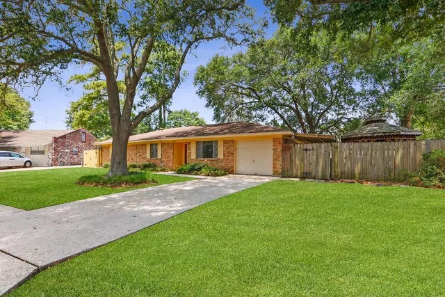 $1,900 | Undisclosed Address, Slidell, LA 70458