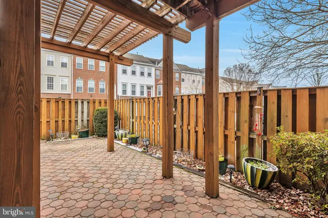 $3,950 | 6143 Cilantro Drive, Alexandria, VA 22310