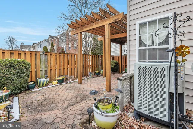 $3,950 | 6143 Cilantro Drive, Alexandria, VA 22310