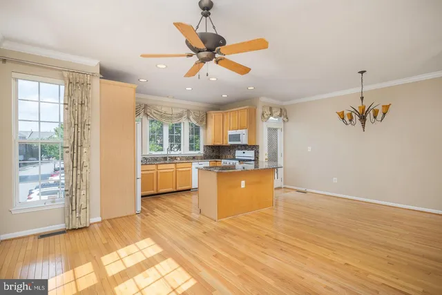$4,100 | 6143 Cilantro Drive, Alexandria, VA 22310