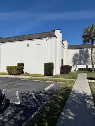 $1,650 | 716 Oakgrove Drive, Unit 129, Brandon, FL 33510