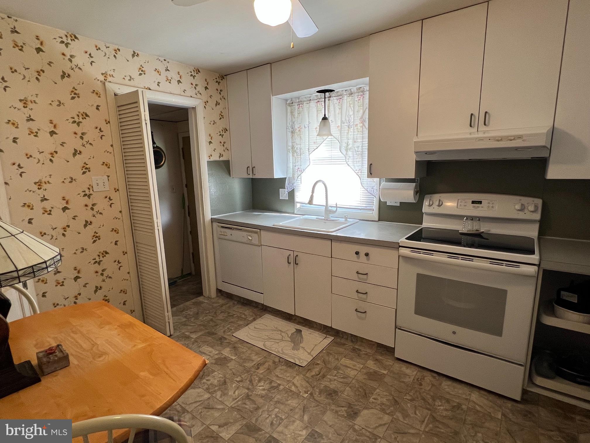 508 Drexel Road Harrisburg, PA 17109 - Photo 12 of 34 Gallery Image 12