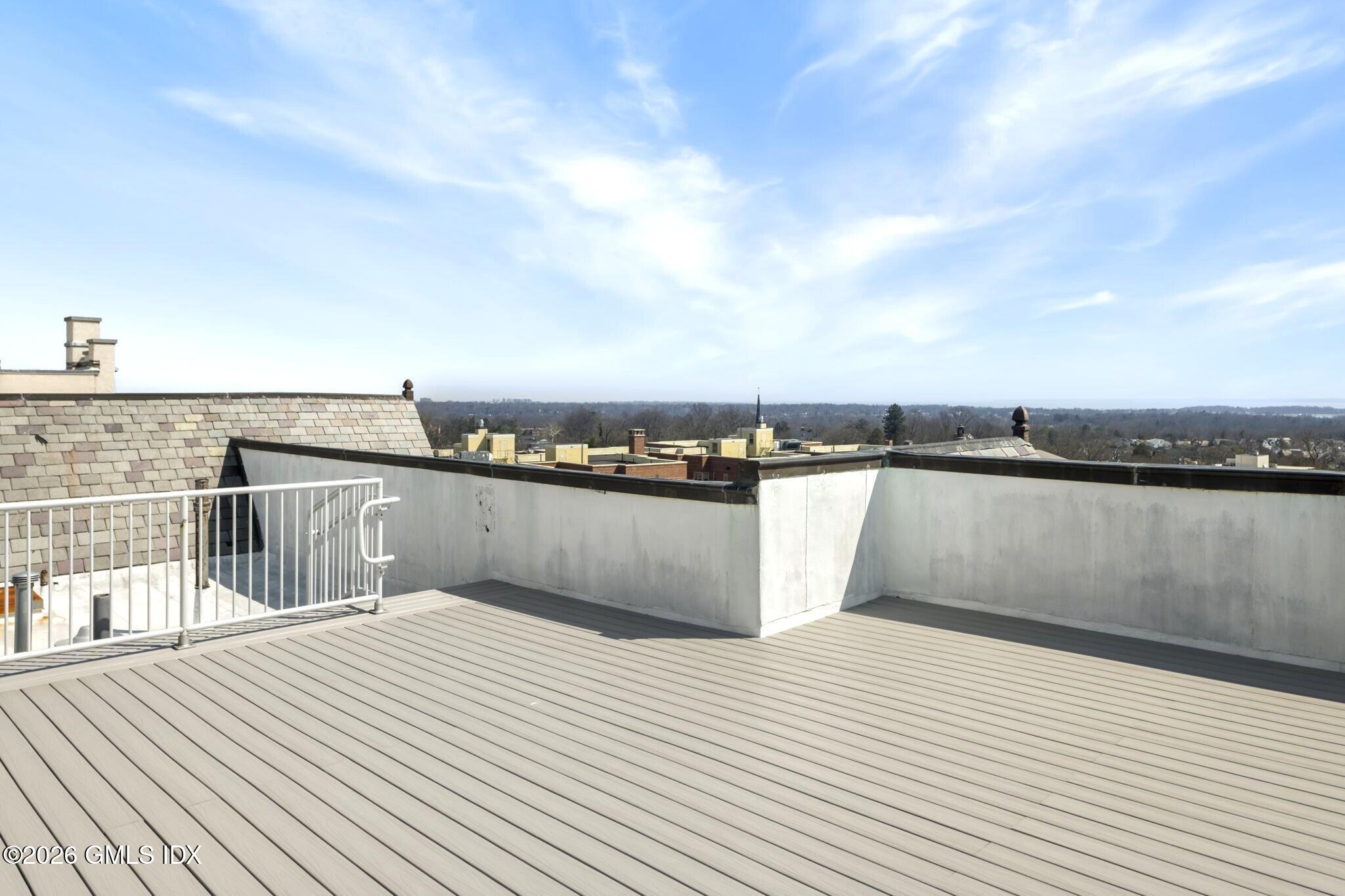 47 Lafayette Place, Unit 2D Greenwich, CT 06830 - Photo 24 of 33 Rooftop