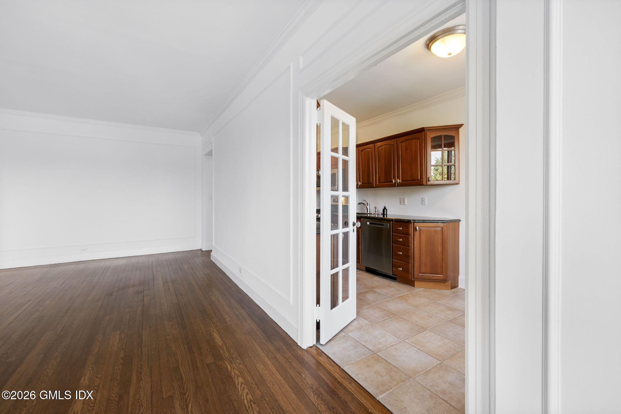 47 Lafayette Place, Unit 2D Greenwich, CT 06830 - Photo 9 of 33 Views