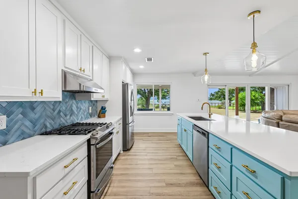 $649,900 | 114 Agarita Drive, Burnet, TX 78611