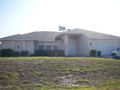 a house view with a outdoor space