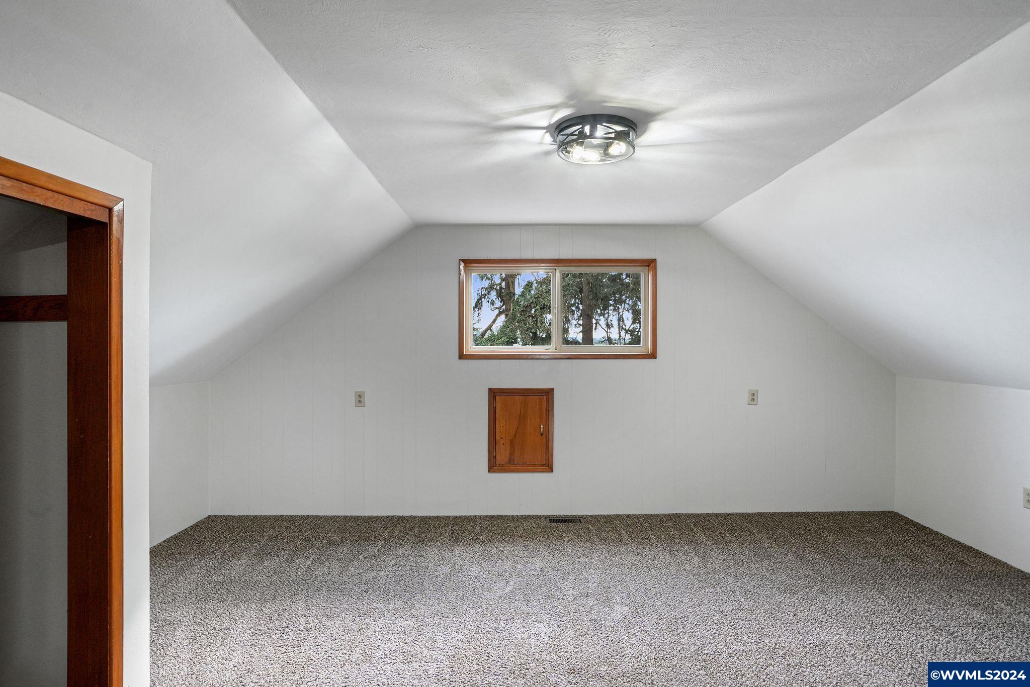 8954 Hazelgreen Road Northeast Silverton, OR 97381 - Photo 35 of 50