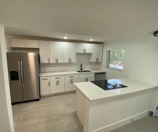 $2,200 | 4111 Stirling Road, Unit 202, Fort Lauderdale, FL 33314