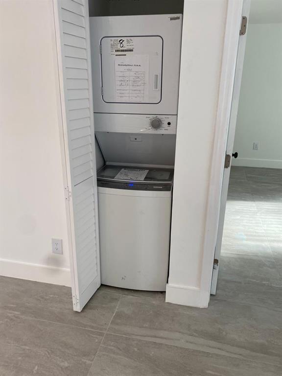 4111 Stirling Road, Unit 202 Fort Lauderdale, FL 33314 - Photo 2 of 11 Pic2