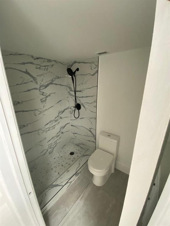 4111 Stirling Road, Unit 202 Fort Lauderdale, FL 33314 - Photo 6 of 11 Pic6