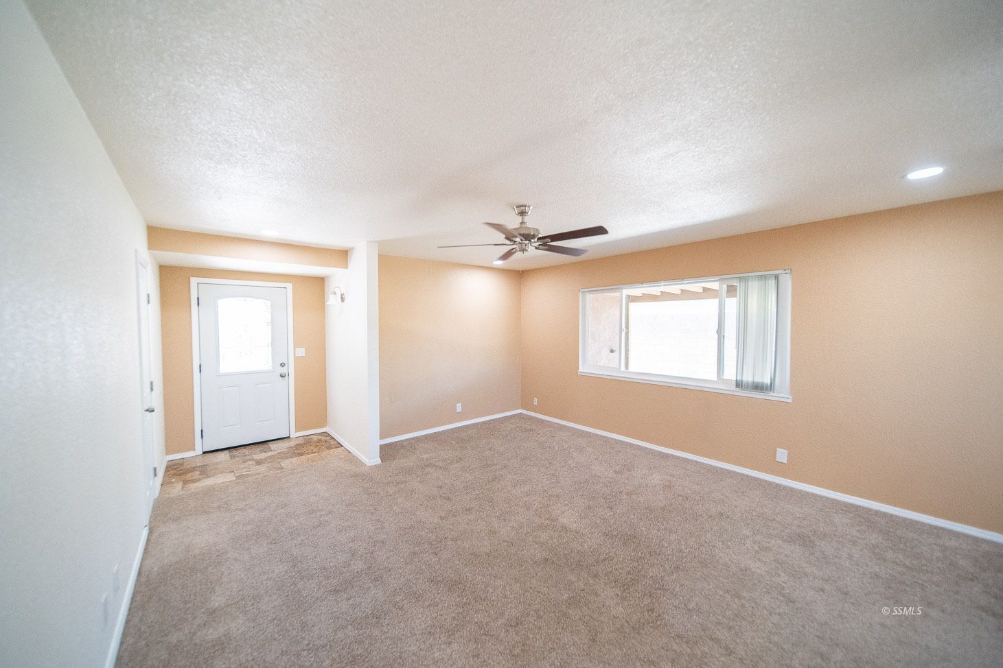 419 South Margalo Street Ridgecrest, CA 93555 - Photo 8 of 36