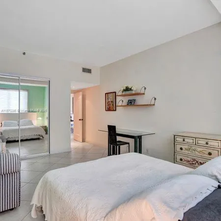 $2,700,000 | 151 Crandon Boulevard, Unit 1130, Key Biscayne, FL 33149